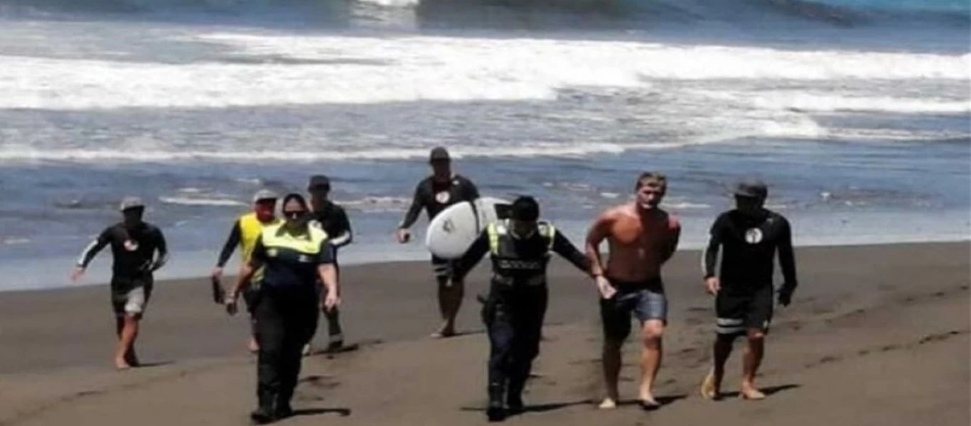 Κόστα Ρίκα: Συνελήφθησαν σέρφερ εν μέσω… πυροβολισμών για «σπάσιμο» της καραντίνας (βίντεο)